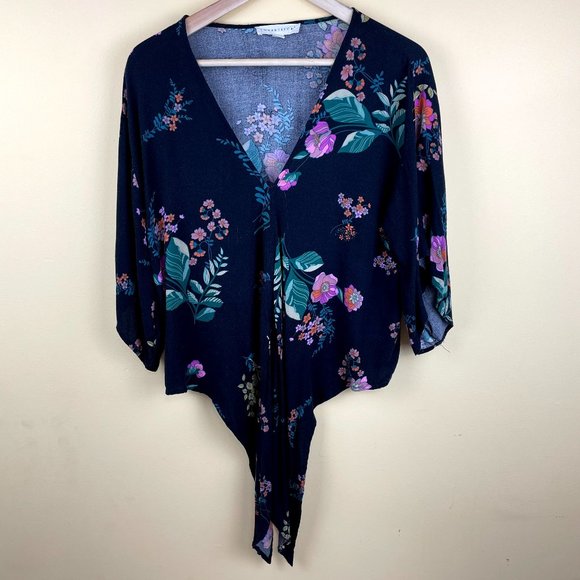 Lovestitch Floral Crop Button down Top S - Picture 2 of 10